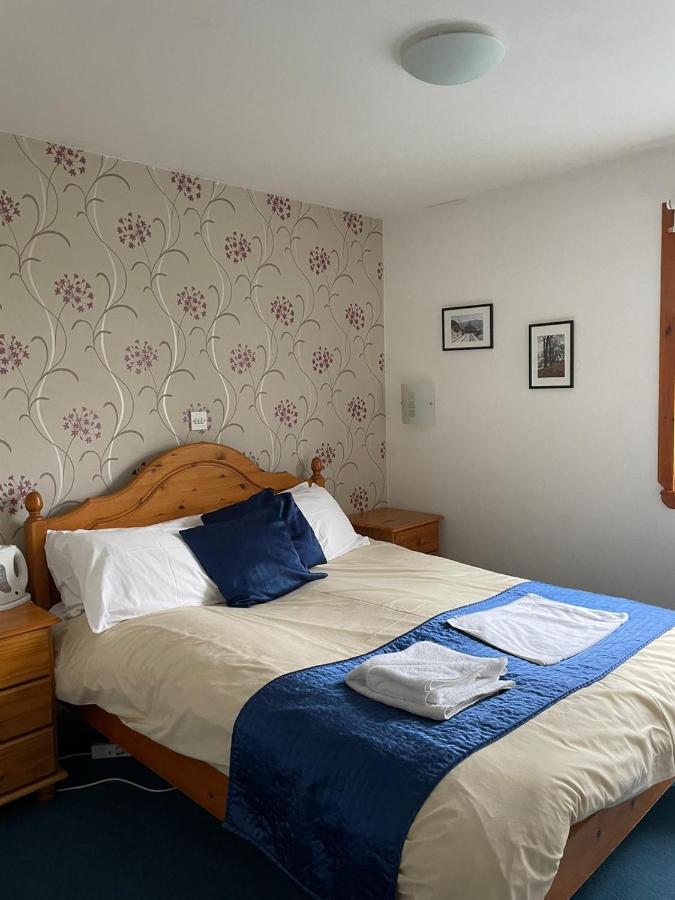 The Strathcarron Hotel エクステリア 写真